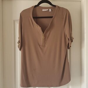 Susan Graver Liquid Knit Pullover, V-Neck w/Goldtone Zipper, S/S, Tan, L